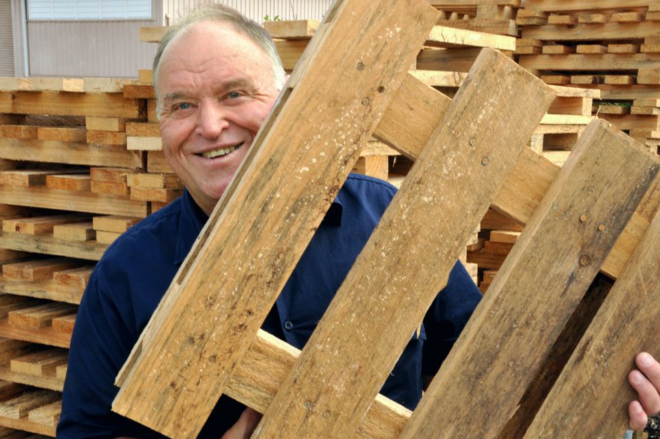 mackay crates